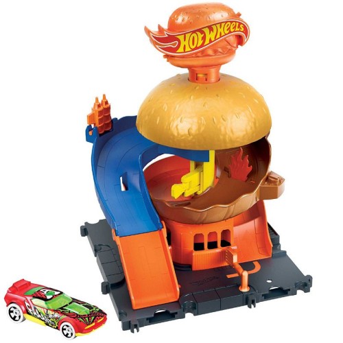 Hot Wheels City mały zestaw z autkiem - Mattel Mr puggy.jpg
