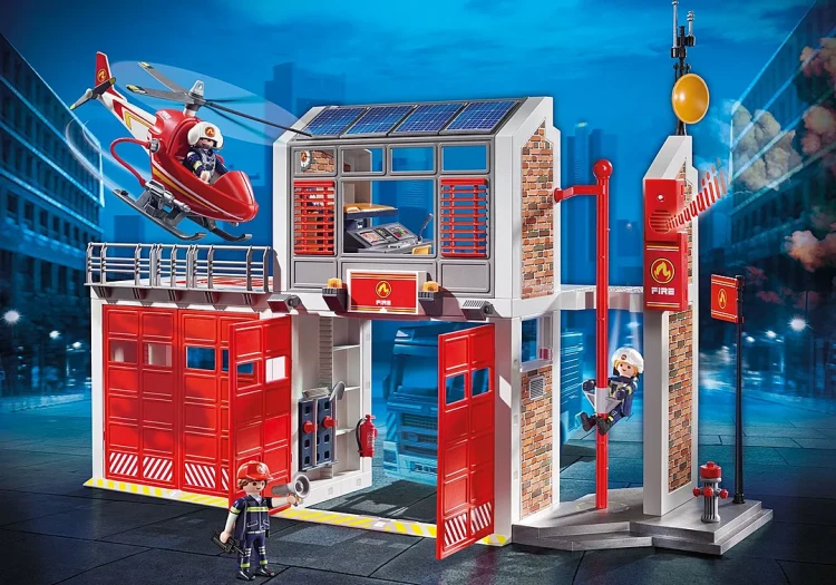 Playmobil 9462 Duża remiza strażacka Mr Puggy.webp