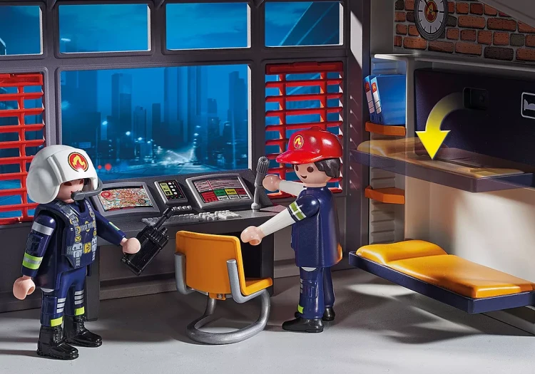 Playmobil 9462 Duża remiza strażacka Mr Puggy Kraków.webp